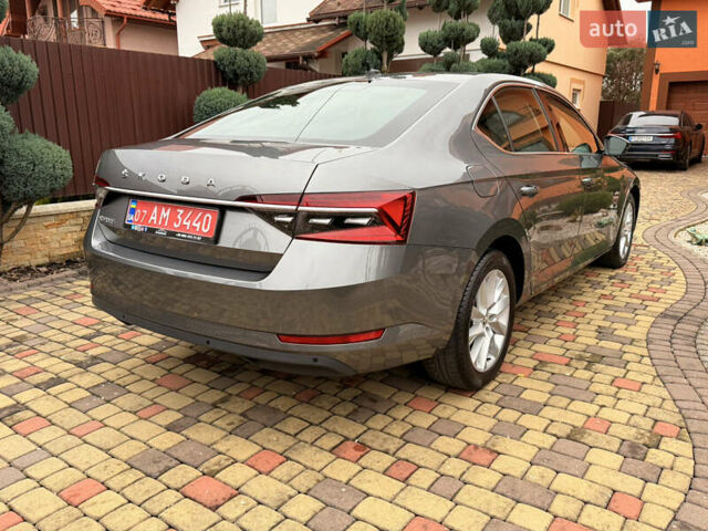 Сірий Шкода Суперб, об'ємом двигуна 1.97 л та пробігом 170 тис. км за 28500 $, фото 8 на Automoto.ua