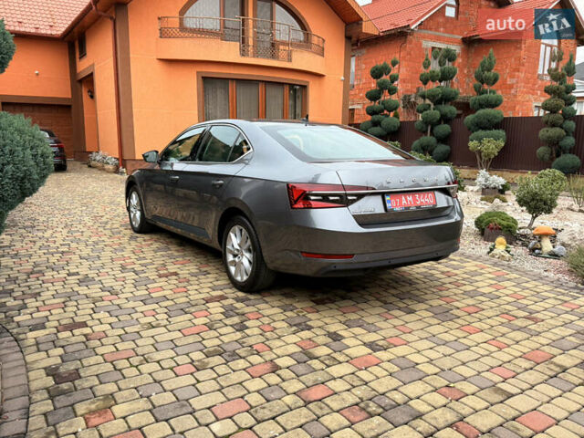 Сірий Шкода Суперб, об'ємом двигуна 1.97 л та пробігом 170 тис. км за 28500 $, фото 11 на Automoto.ua
