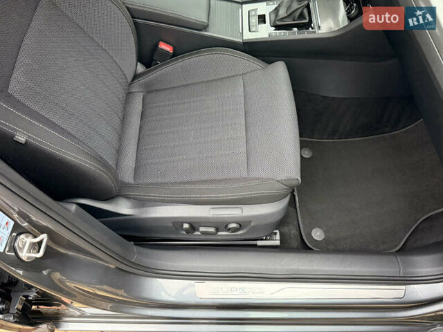 Сірий Шкода Суперб, об'ємом двигуна 1.97 л та пробігом 170 тис. км за 28500 $, фото 29 на Automoto.ua