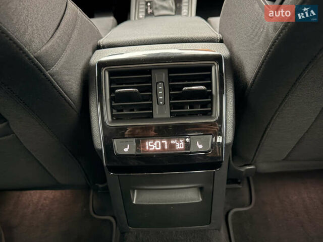 Сірий Шкода Суперб, об'ємом двигуна 1.97 л та пробігом 170 тис. км за 28500 $, фото 48 на Automoto.ua