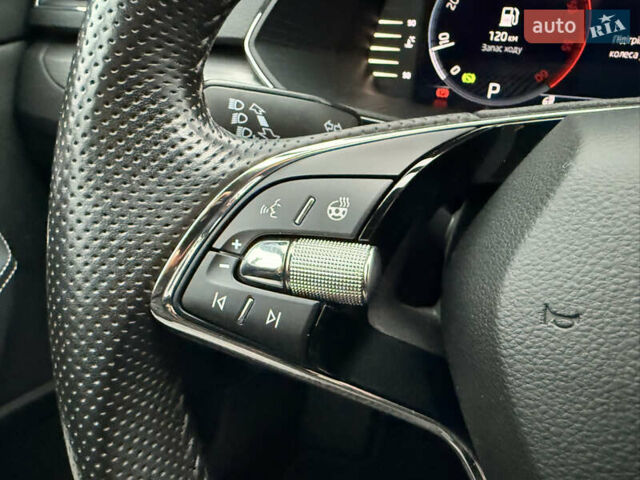 Сірий Шкода Суперб, об'ємом двигуна 1.97 л та пробігом 170 тис. км за 28500 $, фото 46 на Automoto.ua