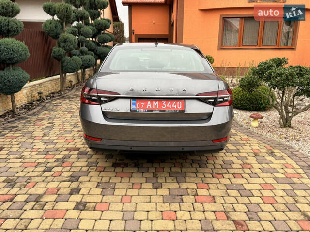 Сірий Шкода Суперб, об'ємом двигуна 1.97 л та пробігом 170 тис. км за 28500 $, фото 9 на Automoto.ua