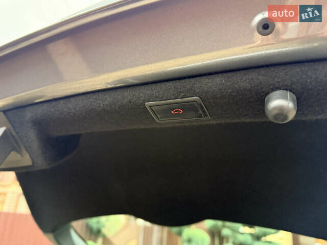 Сірий Шкода Суперб, об'ємом двигуна 1.97 л та пробігом 170 тис. км за 28500 $, фото 25 на Automoto.ua