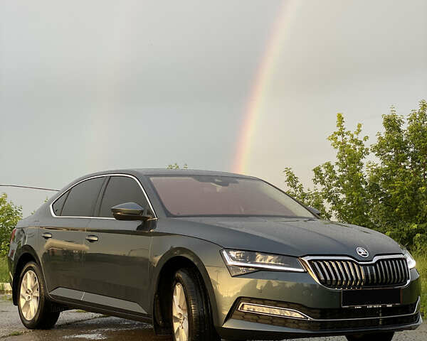 Серый Шкода Суперб, объемом двигателя 1.98 л и пробегом 139 тыс. км за 31000 $, фото 1 на Automoto.ua