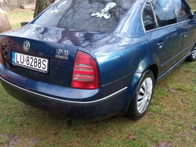 Синій Шкода Суперб, об'ємом двигуна 4 л та пробігом 280 тис. км за 2100 $, фото 5 на Automoto.ua