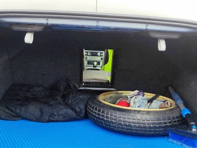 Синий Шкода Суперб, объемом двигателя 1.8 л и пробегом 295 тыс. км за 6943 $, фото 17 на Automoto.ua