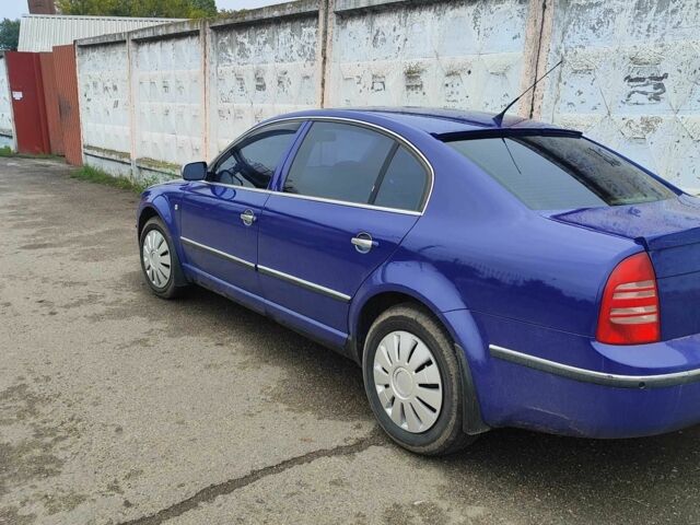 Синій Шкода Суперб, об'ємом двигуна 1.8 л та пробігом 200 тис. км за 4150 $, фото 2 на Automoto.ua