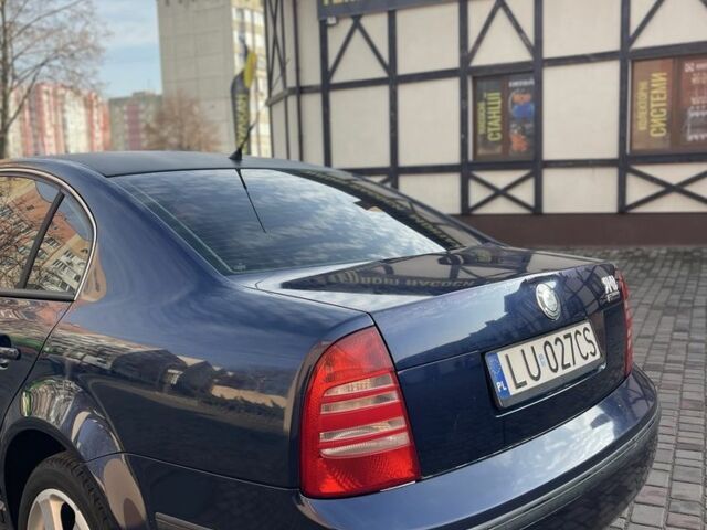 Синий Шкода Суперб, объемом двигателя 1.8 л и пробегом 300 тыс. км за 2350 $, фото 5 на Automoto.ua