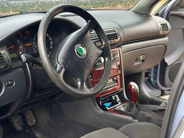 Синій Шкода Суперб, об'ємом двигуна 1.8 л та пробігом 300 тис. км за 3899 $, фото 6 на Automoto.ua