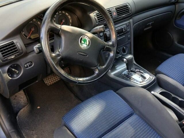 Синий Шкода Суперб, объемом двигателя 1.8 л и пробегом 240 тыс. км за 5500 $, фото 6 на Automoto.ua