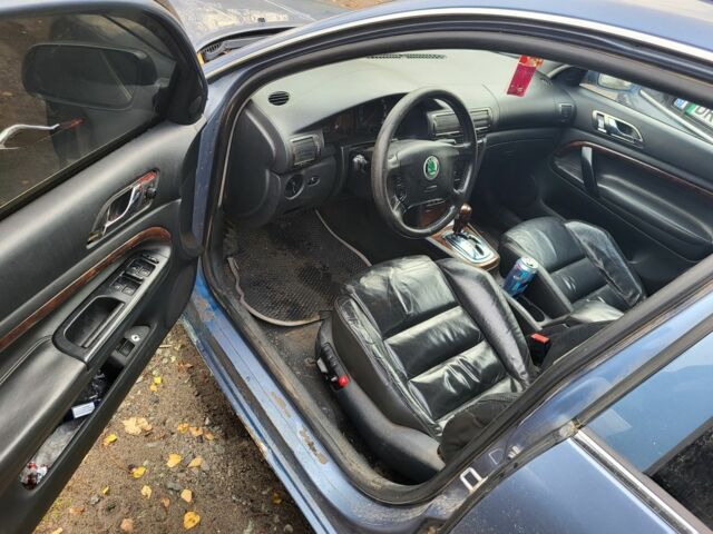 Шкода Суперб 2006 у Павлограде на Automoto.ua Синій Шкода Суперб, об'ємом двигуна 0 л та пробігом 400 тис. км за 2000 $, фото 5 на Automoto.ua