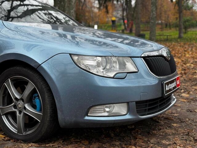 Синій Шкода Суперб, об'ємом двигуна 2 л та пробігом 345 тис. км за 8640 $, фото 4 на Automoto.ua