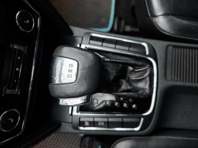 Синій Шкода Суперб, об'ємом двигуна 2 л та пробігом 345 тис. км за 8640 $, фото 21 на Automoto.ua