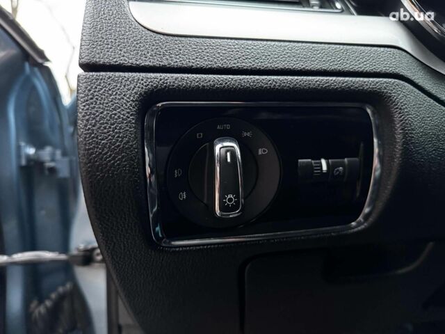 Синий Шкода Суперб, объемом двигателя 2 л и пробегом 345 тыс. км за 8640 $, фото 27 на Automoto.ua