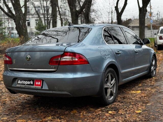 Синій Шкода Суперб, об'ємом двигуна 2 л та пробігом 345 тис. км за 8640 $, фото 9 на Automoto.ua