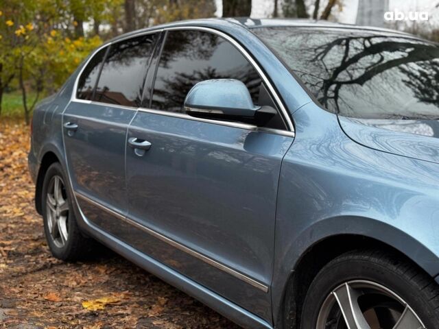 Синий Шкода Суперб, объемом двигателя 2 л и пробегом 345 тыс. км за 8640 $, фото 8 на Automoto.ua