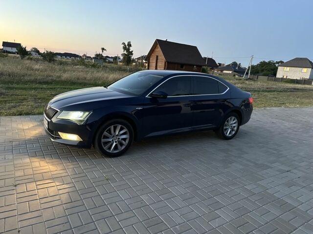 Синій Шкода Суперб, об'ємом двигуна 2 л та пробігом 250 тис. км за 15700 $, фото 7 на Automoto.ua