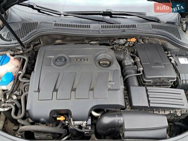 Синій Шкода Суперб, об'ємом двигуна 1.6 л та пробігом 290 тис. км за 8900 $, фото 22 на Automoto.ua