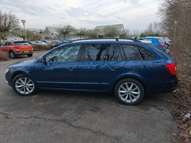 Синій Шкода Суперб, об'ємом двигуна 1.6 л та пробігом 265 тис. км за 10500 $, фото 4 на Automoto.ua