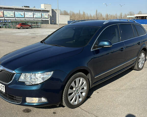 Синий Шкода Суперб, объемом двигателя 1.8 л и пробегом 210 тыс. км за 11200 $, фото 2 на Automoto.ua