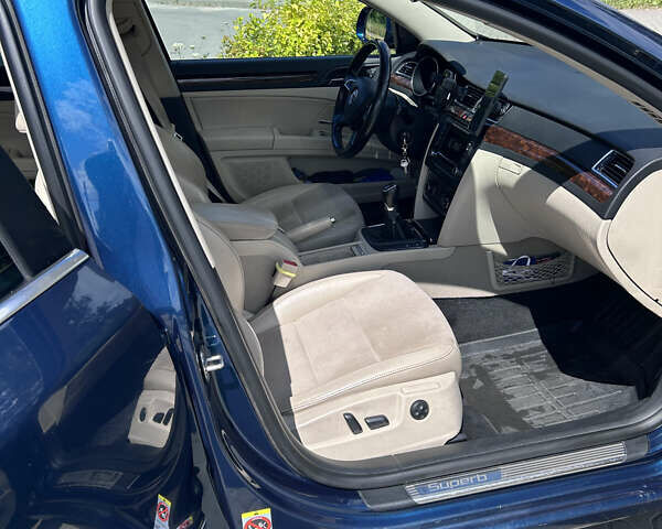 Синий Шкода Суперб, объемом двигателя 1.6 л и пробегом 308 тыс. км за 10400 $, фото 6 на Automoto.ua