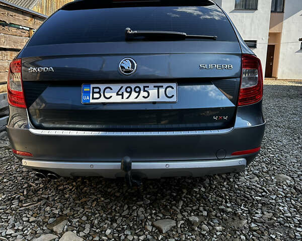 Синій Шкода Суперб, об'ємом двигуна 1.97 л та пробігом 369 тис. км за 12900 $, фото 6 на Automoto.ua