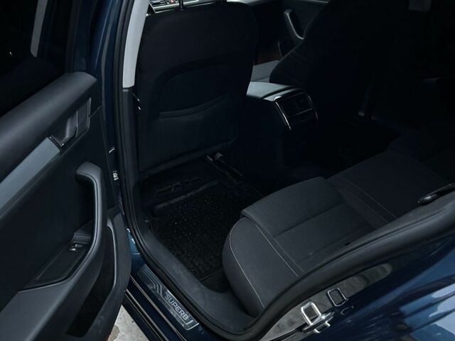 Синий Шкода Суперб, объемом двигателя 1.6 л и пробегом 227 тыс. км за 14500 $, фото 5 на Automoto.ua