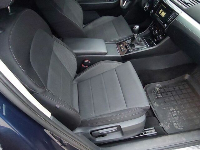 Синий Шкода Суперб, объемом двигателя 1.6 л и пробегом 227 тыс. км за 14500 $, фото 9 на Automoto.ua