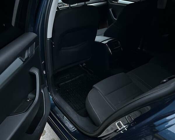 Синій Шкода Суперб, об'ємом двигуна 1.6 л та пробігом 233 тис. км за 14300 $, фото 7 на Automoto.ua