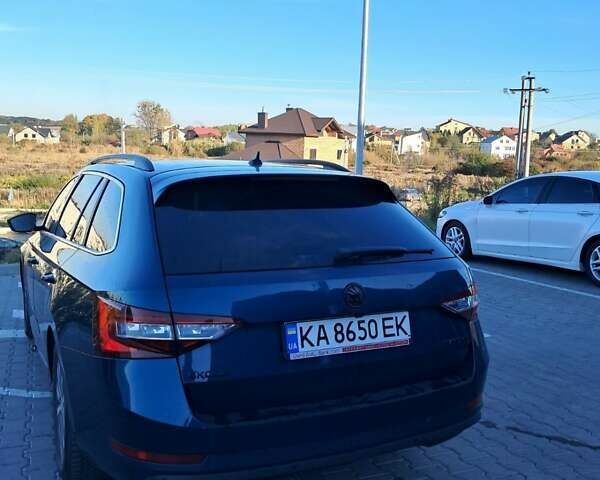 Синий Шкода Суперб, объемом двигателя 1.6 л и пробегом 261 тыс. км за 12900 $, фото 4 на Automoto.ua