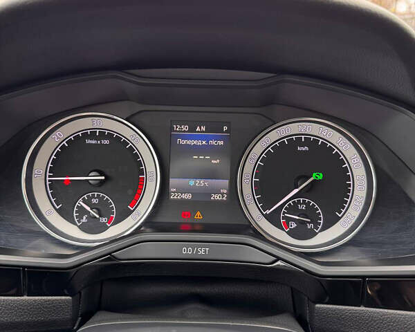 Синій Шкода Суперб, об'ємом двигуна 1.97 л та пробігом 222 тис. км за 22200 $, фото 13 на Automoto.ua