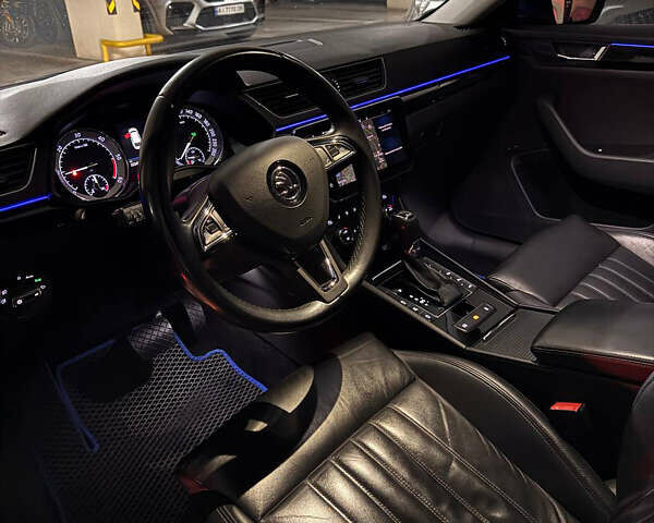 Синій Шкода Суперб, об'ємом двигуна 1.97 л та пробігом 222 тис. км за 22200 $, фото 12 на Automoto.ua