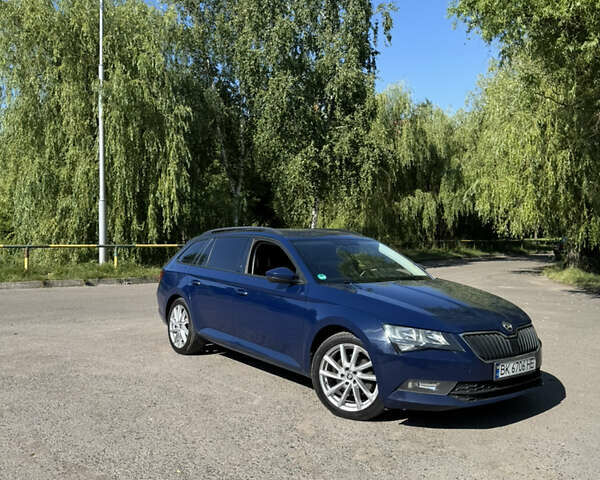 Синий Шкода Суперб, объемом двигателя 1.97 л и пробегом 221 тыс. км за 14950 $, фото 2 на Automoto.ua