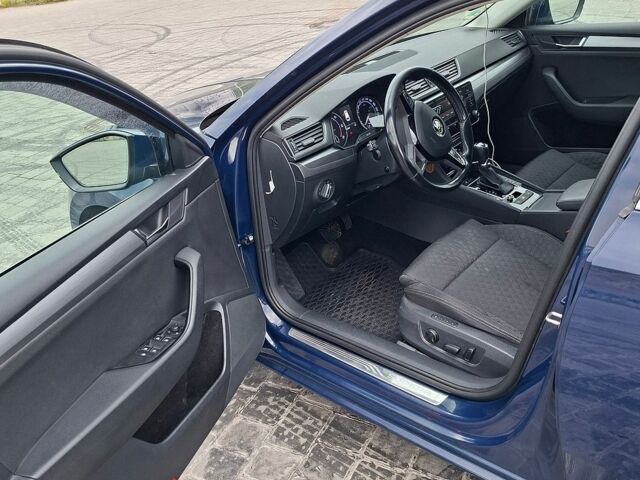 Синий Шкода Суперб, объемом двигателя 1.97 л и пробегом 267 тыс. км за 15900 $, фото 10 на Automoto.ua