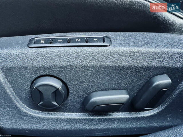 Синий Шкода Суперб, объемом двигателя 2 л и пробегом 198 тыс. км за 17200 $, фото 47 на Automoto.ua