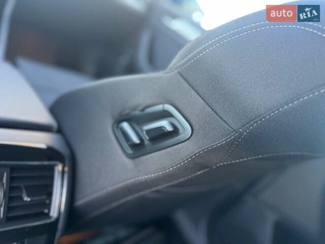 Синий Шкода Суперб, объемом двигателя 2 л и пробегом 202 тыс. км за 18999 $, фото 29 на Automoto.ua