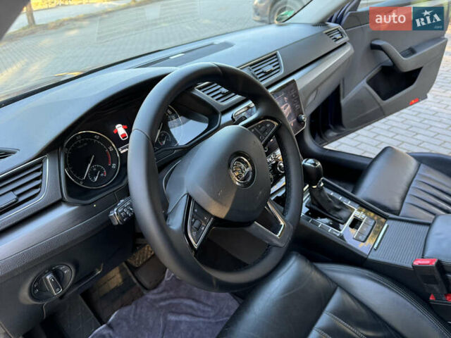 Синій Шкода Суперб, об'ємом двигуна 2 л та пробігом 194 тис. км за 16999 $, фото 62 на Automoto.ua