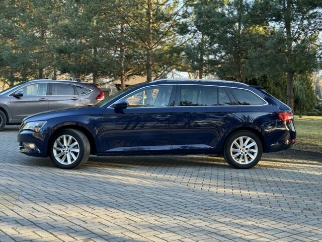 Синій Шкода Суперб, об'ємом двигуна 2 л та пробігом 195 тис. км за 17000 $, фото 6 на Automoto.ua