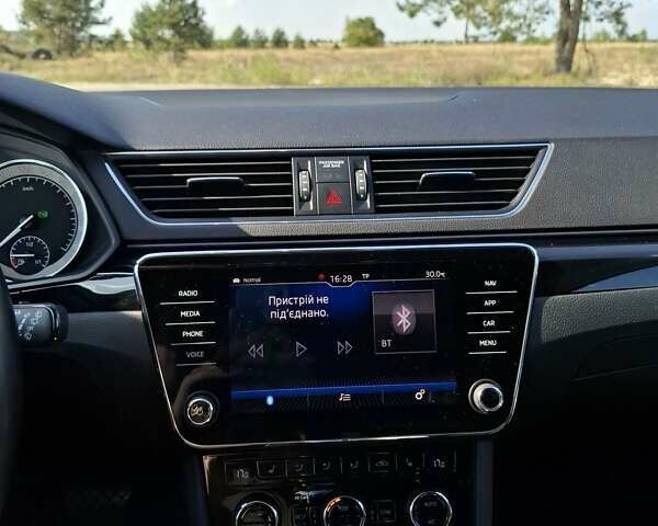 Синій Шкода Суперб, об'ємом двигуна 2 л та пробігом 177 тис. км за 18600 $, фото 31 на Automoto.ua