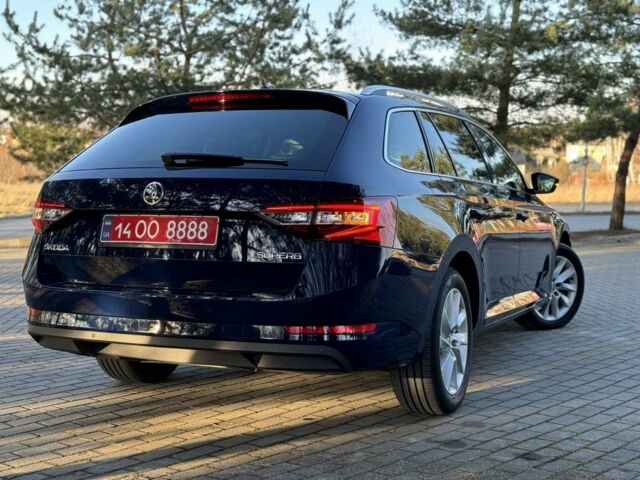 Синій Шкода Суперб, об'ємом двигуна 2 л та пробігом 195 тис. км за 17000 $, фото 8 на Automoto.ua