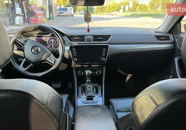 Синий Шкода Суперб, объемом двигателя 1.97 л и пробегом 280 тыс. км за 21000 $, фото 16 на Automoto.ua