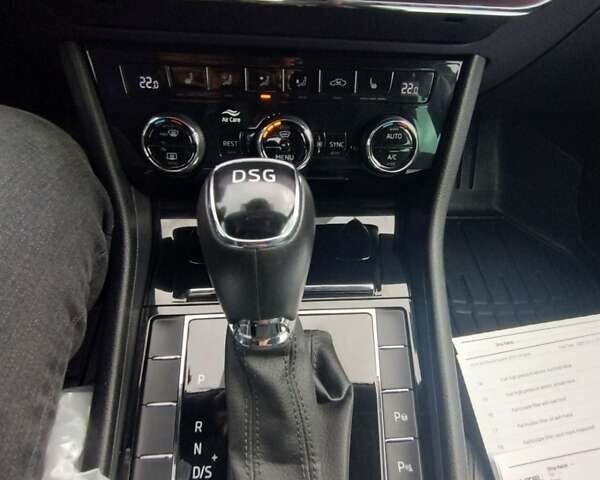 Синій Шкода Суперб, об'ємом двигуна 1.6 л та пробігом 150 тис. км за 18300 $, фото 11 на Automoto.ua