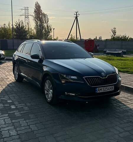 Синий Шкода Суперб, объемом двигателя 1.97 л и пробегом 280 тыс. км за 21000 $, фото 1 на Automoto.ua