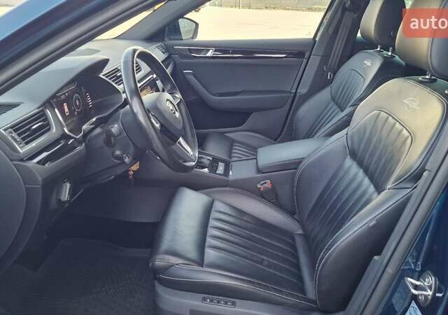 Синій Шкода Суперб, об'ємом двигуна 2 л та пробігом 146 тис. км за 29333 $, фото 50 на Automoto.ua