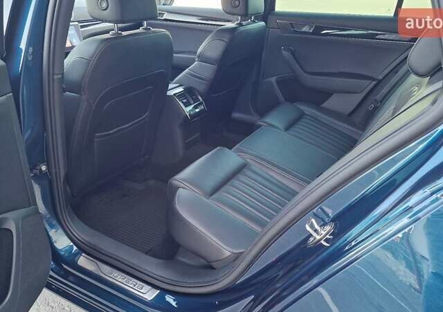 Синій Шкода Суперб, об'ємом двигуна 2 л та пробігом 146 тис. км за 29333 $, фото 70 на Automoto.ua