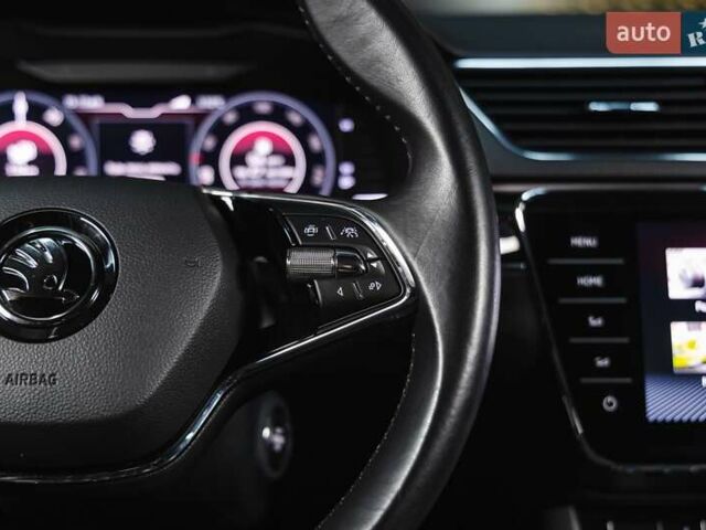 Синій Шкода Суперб, об'ємом двигуна 1.4 л та пробігом 225 тис. км за 24000 $, фото 27 на Automoto.ua