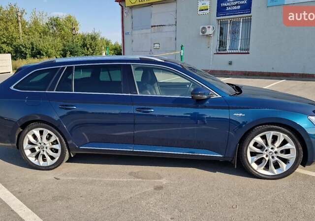 Синій Шкода Суперб, об'ємом двигуна 2 л та пробігом 146 тис. км за 29333 $, фото 24 на Automoto.ua