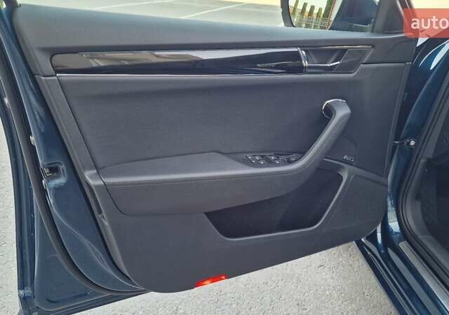 Синій Шкода Суперб, об'ємом двигуна 2 л та пробігом 146 тис. км за 29333 $, фото 46 на Automoto.ua