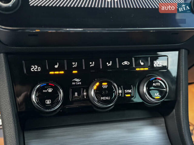 Синий Шкода Суперб, объемом двигателя 1.97 л и пробегом 225 тыс. км за 24650 $, фото 45 на Automoto.ua