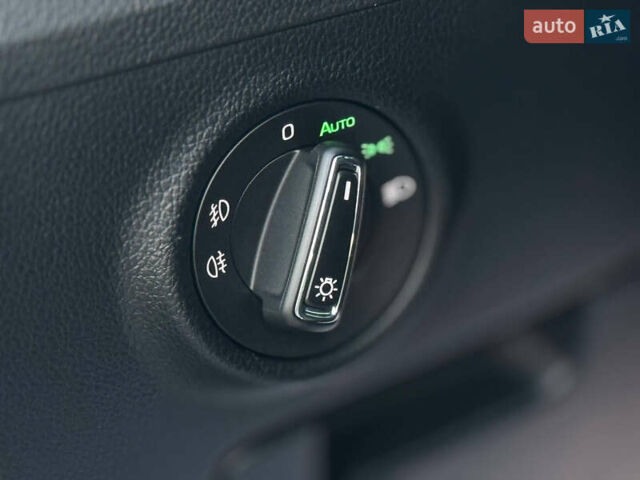 Синій Шкода Суперб, об'ємом двигуна 1.97 л та пробігом 230 тис. км за 23800 $, фото 22 на Automoto.ua